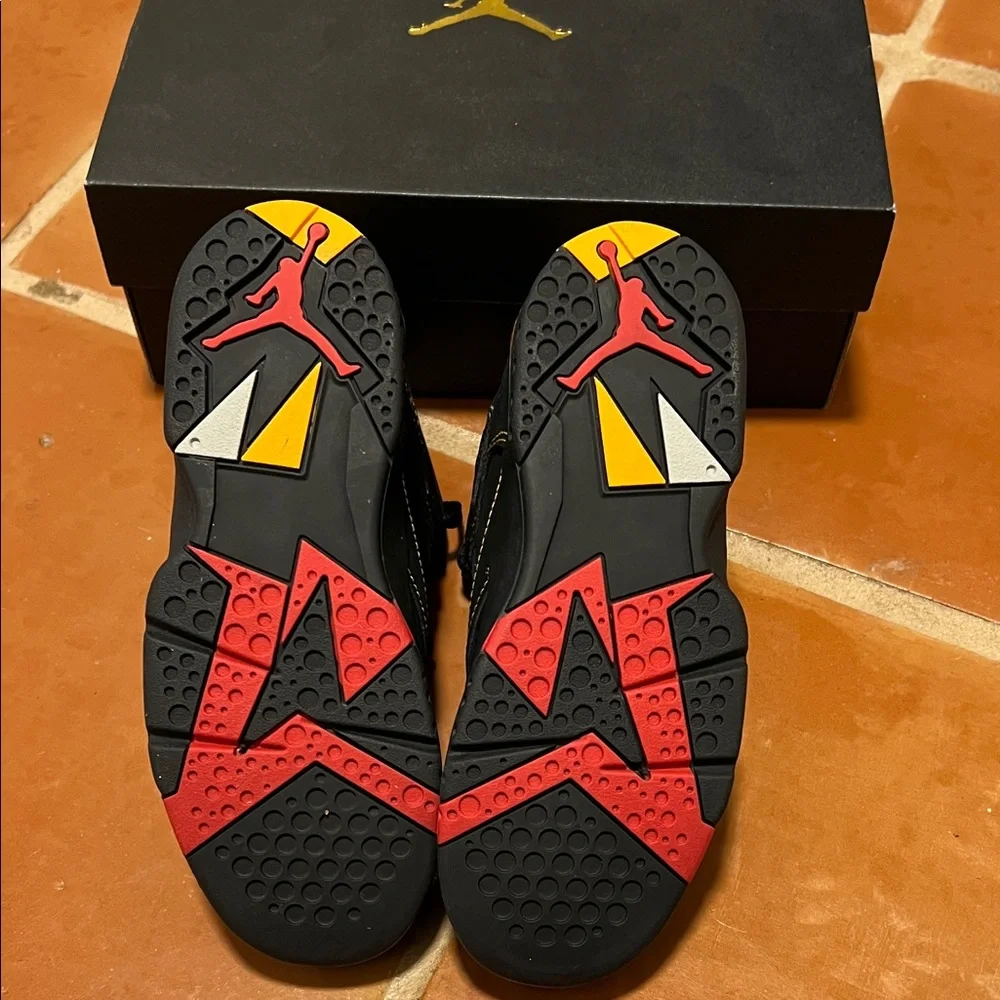 Kids Jordan 7 Retro “Citrus” Black, citrus, & varsity red - Picture 4 of 6